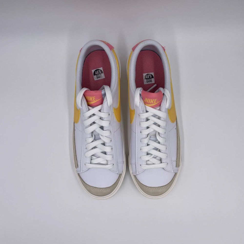 Nike Blazer Low ' 77 White Womens Shoes - Picture 5 of 8